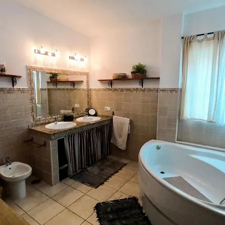 Luxury Beachfront Villa Βίλα Caleta De Fuste